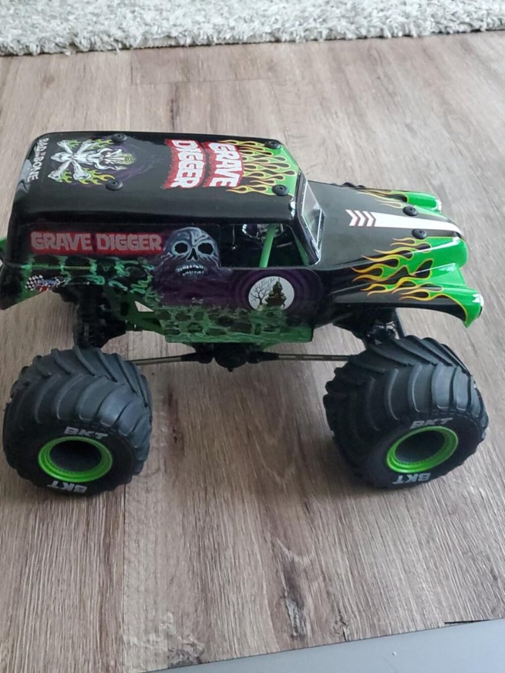 1/18 Mini LMT Grave Digger 2S 4X4 RTR Brushed Monster Truck Battery & Charger In - Picture 2 of 10